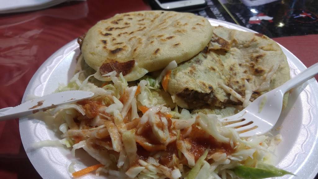 Pupuseria Delicias Costa Del Sol | restaurant | 40 Carl Hall Rd E15, North York, ON M3K 2C1, Canada | 4166382525 OR +1 416-638-2525