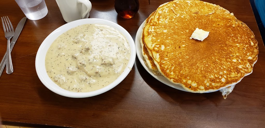 Bobs Place | restaurant | Crestone, CO 81131, USA | 7192562627 OR +1 719-256-2627