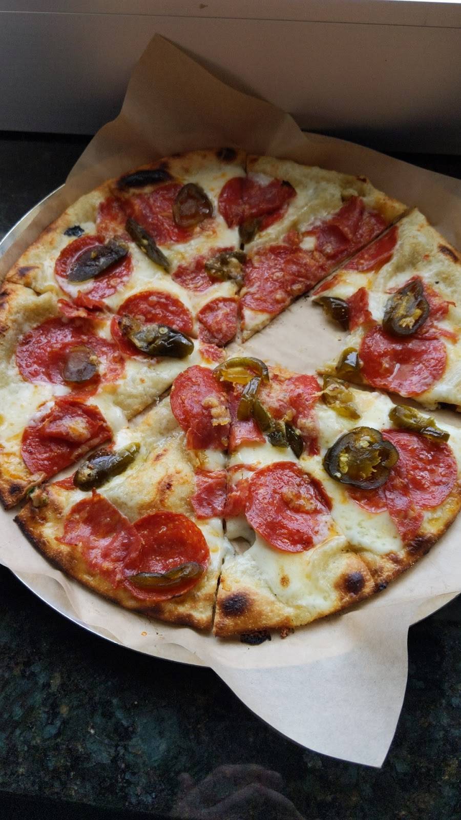 Pizza Snob | restaurant | 3051 S University Dr, Fort Worth, TX 76109, USA | 8174627662 OR +1 817-462-7662