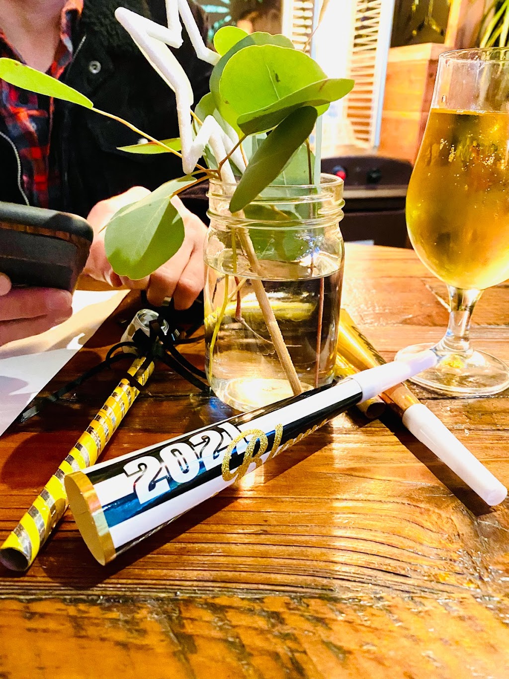 Side Yard Public House | restaurant | 10326 Meadow Glen Way E, Escondido, CA 92026, USA | 7602971051 OR +1 760-297-1051