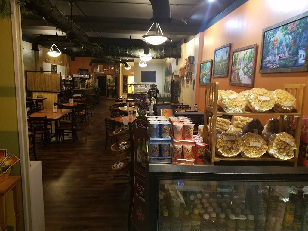 Mekong Cafe | restaurant | 5930 W North Ave, Milwaukee, WI 53208, USA | 4142572228 OR +1 414-257-2228