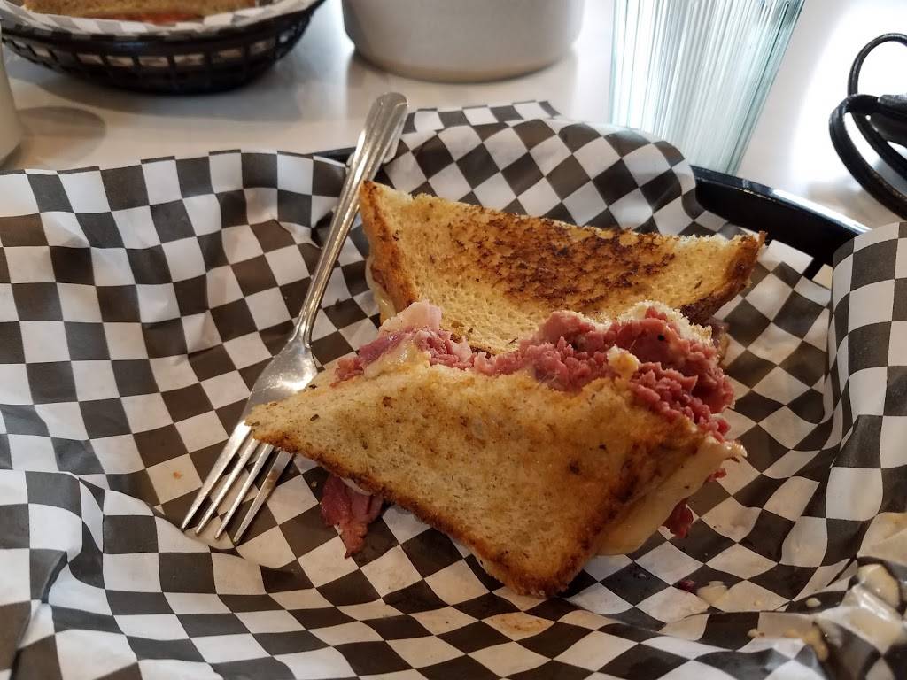 A Common Table | restaurant | 3496 N High St, Columbus, OH 43214, USA | 6148241887 OR +1 614-824-1887