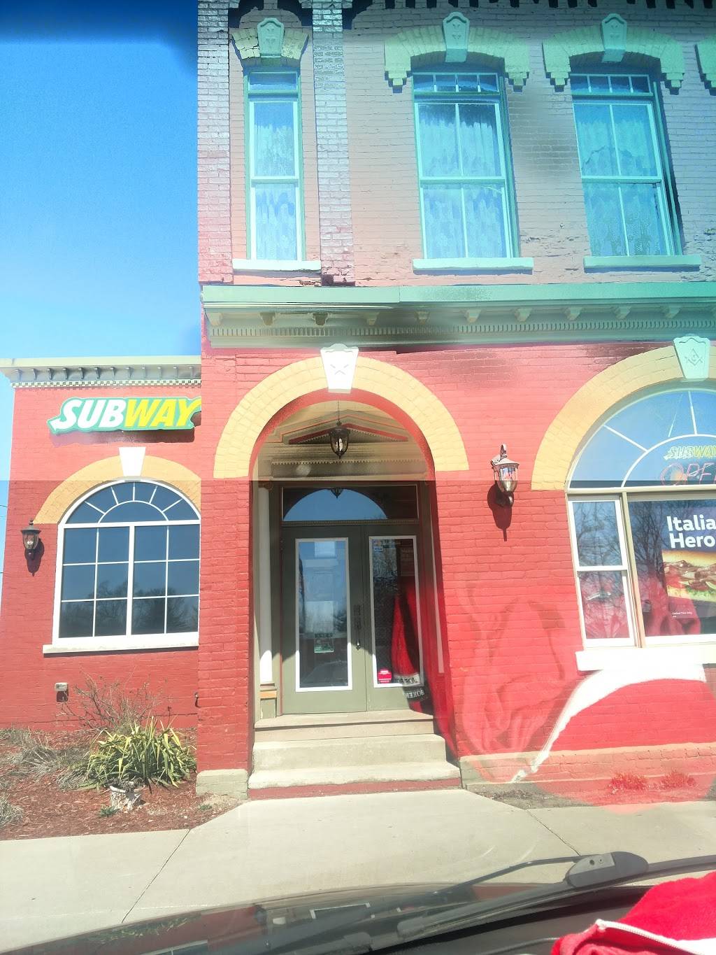 Subway | restaurant | 107 E Main St, Otisville, MI 48463, USA | 8103746555 OR +1 810-374-6555