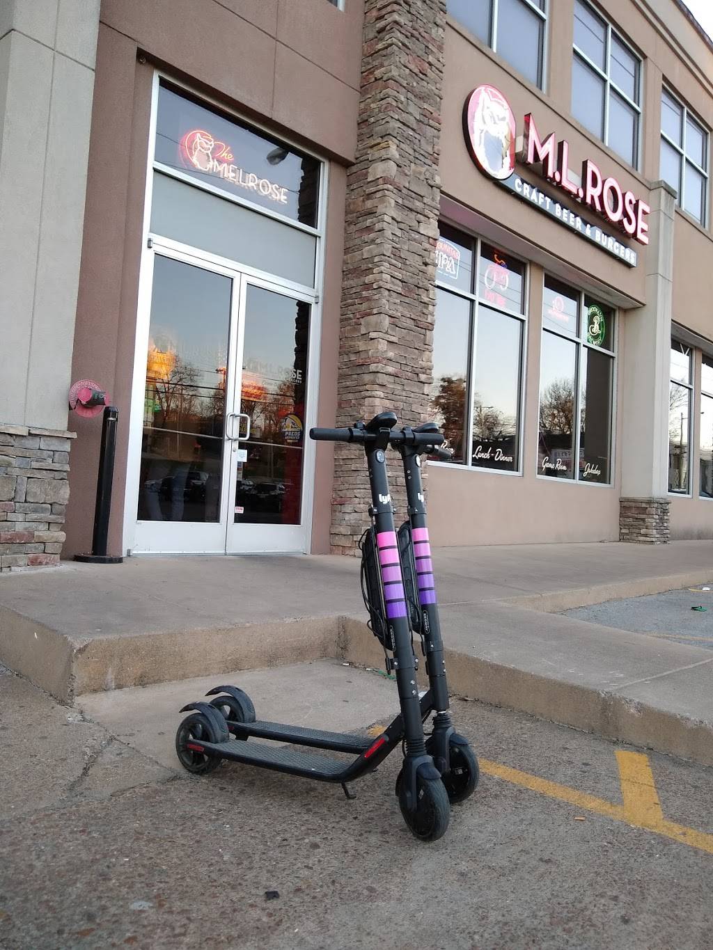 M.L.Rose Craft Beer & Burgers - Melrose | restaurant | 2535 8th Ave S #107, Nashville, TN 37204, USA | 6157128160 OR +1 615-712-8160