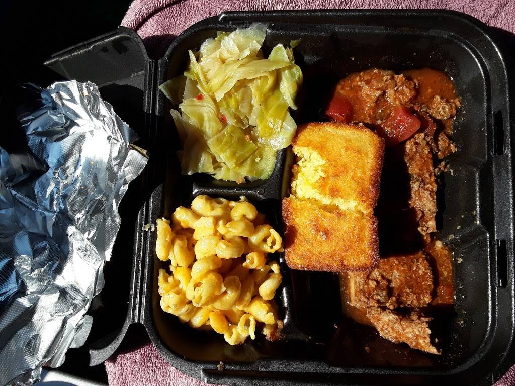 Southern Hands | restaurant | 3624 Austin Peay Hwy, Memphis, TN 38128, USA | 9012072514 OR +1 901-207-2514