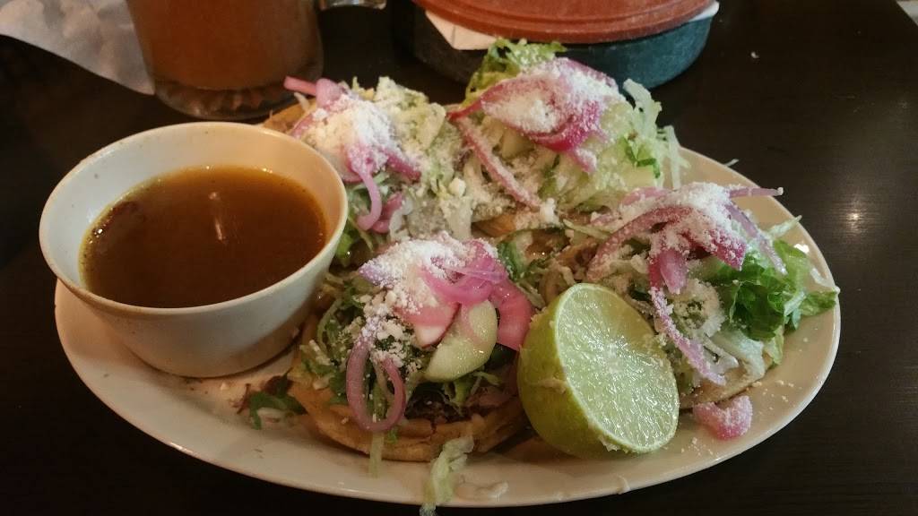 Restaurant El Sinaloense | restaurant | 15503 Paramount Blvd, Paramount, CA 90723, USA | 5625295120 OR +1 562-529-5120