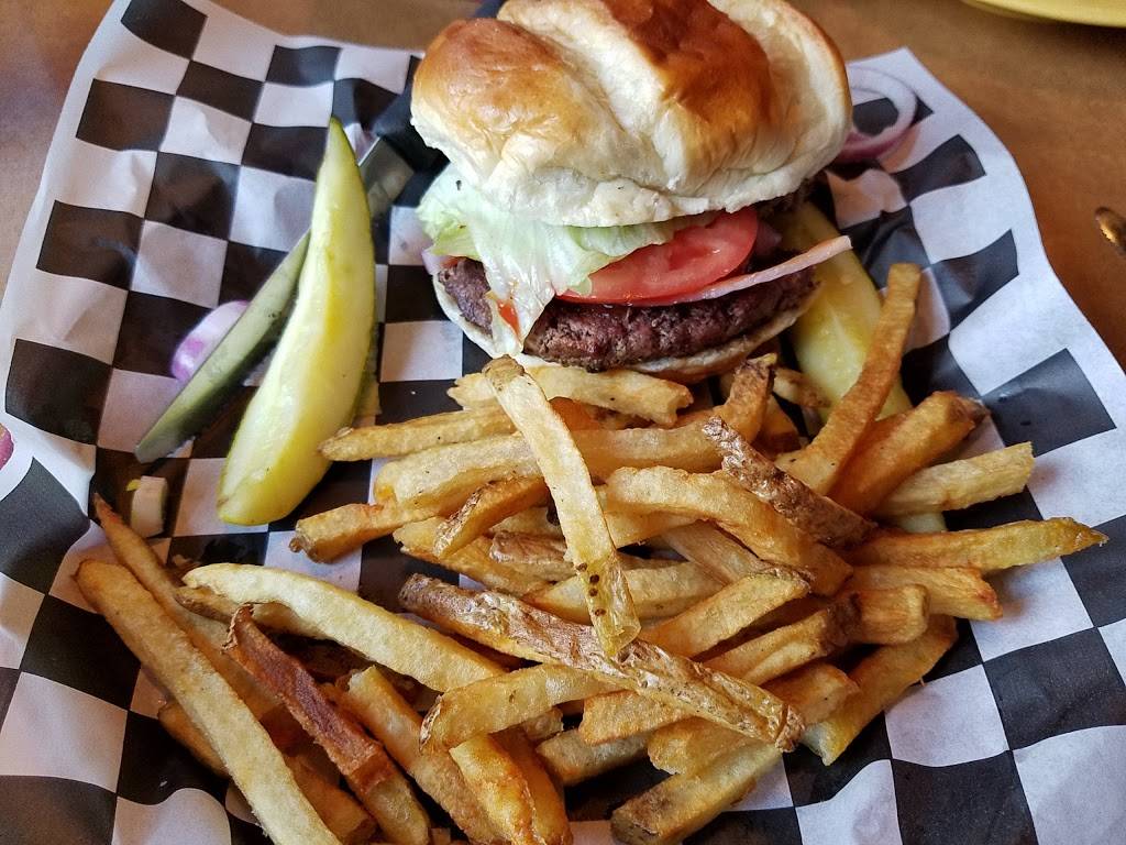 Tree Guys Pizza Pub | restaurant | 101 E Irving Park Rd, Itasca, IL 60143, USA | 6307734990 OR +1 630-773-4990