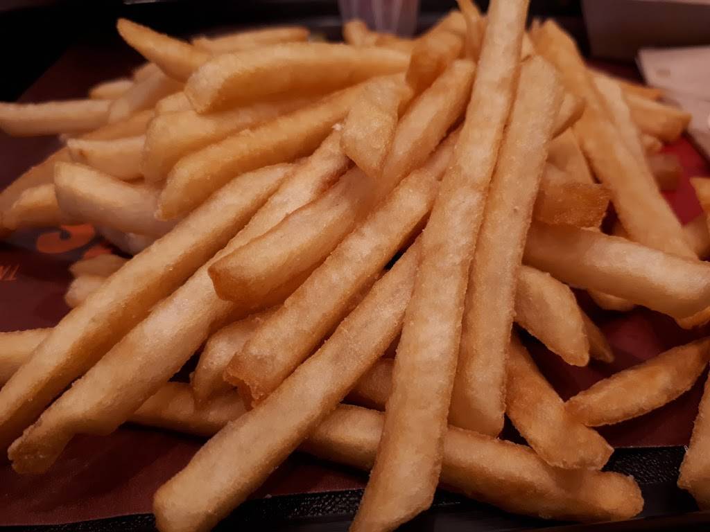 McDonalds | cafe | 385 Hamilton Regional Rd 8, Stoney Creek, ON L8G 1E7, Canada | 9056621423 OR +1 905-662-1423