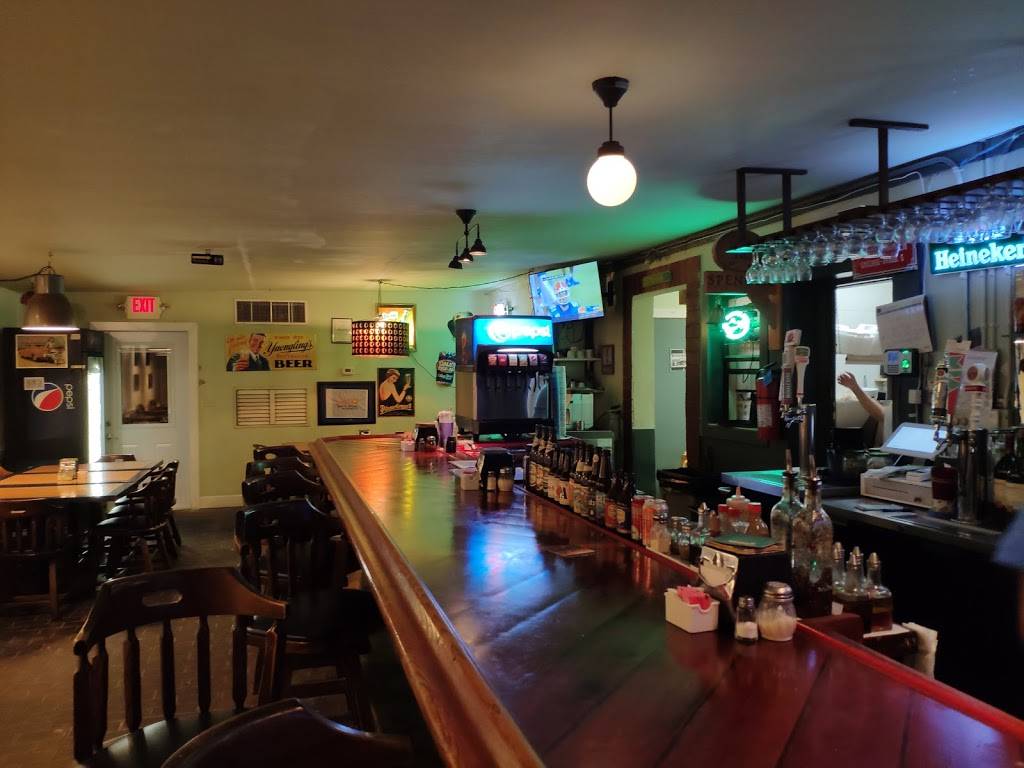 Upper Crust Pizza | restaurant | 101611 Overseas Hwy, Key Largo, FL 33037, USA | 3054514188 OR +1 305-451-4188