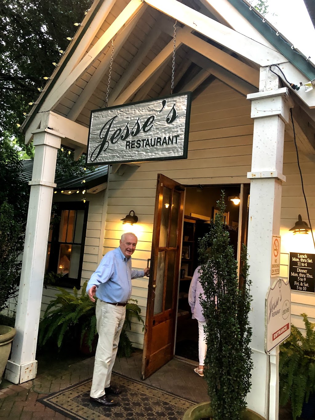 Jesses Restaurant | restaurant | 14770 Oak St, Magnolia Springs, AL 36555, USA | 2519653827 OR +1 251-965-3827