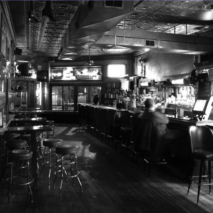 The Beacon Pub | restaurant | 101 Circle Ave, Forest Park, IL 60130, USA | 7083667066 OR +1 708-366-7066