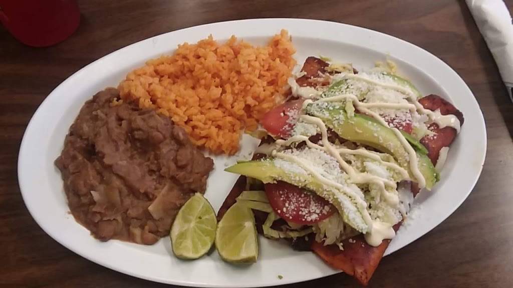 Taqueria La Fogata | restaurant | 4623 S 33rd St, Omaha, NE 68107, USA | 4024037826 OR +1 402-403-7826
