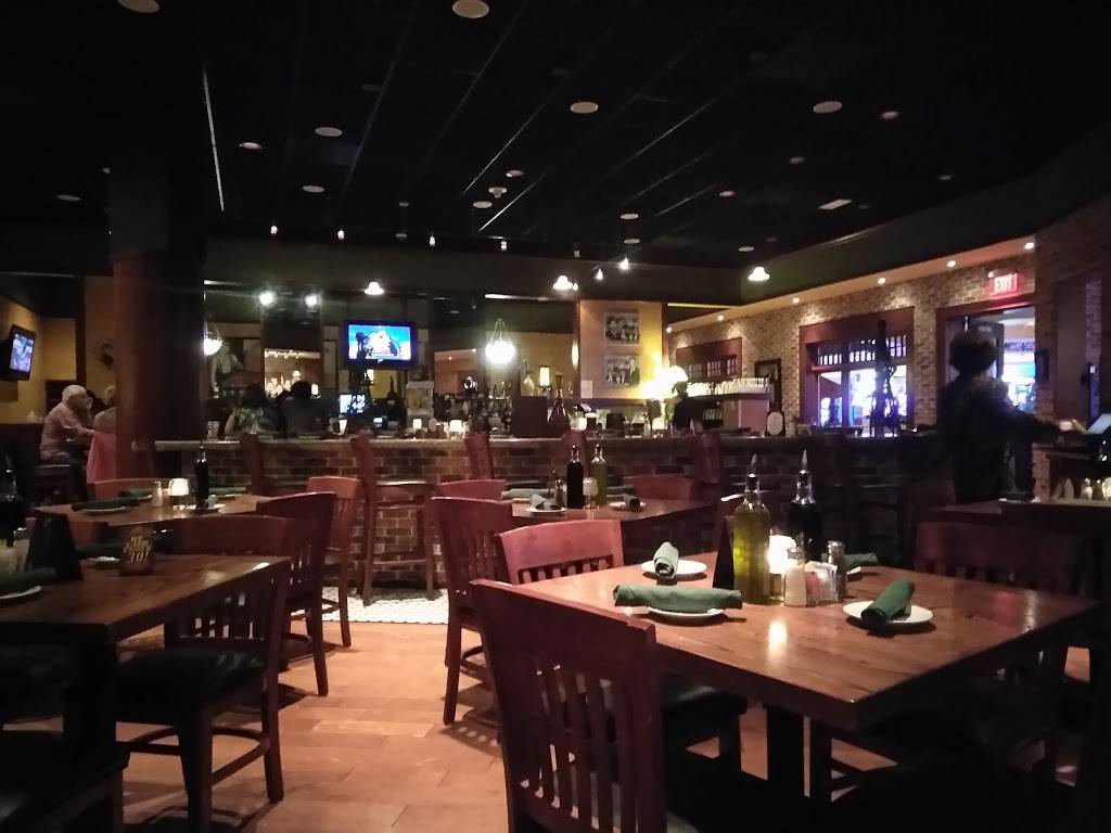 Frankies Italian Restaurant | restaurant | 1131 N Dupont Hwy, Dover, DE 19901, USA | 3028573775 OR +1 302-857-3775