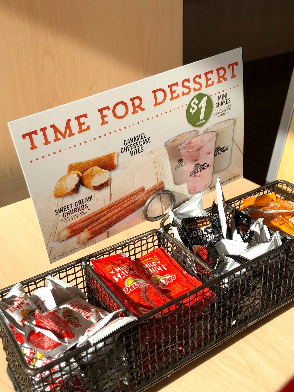 Del Taco | meal takeaway | 26111 Hoover Rd, Warren, MI 48089, USA | 5867572333 OR +1 586-757-2333