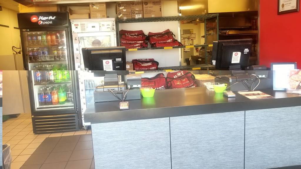 Pizza Hut | meal delivery | 1700 Veterans, Metairie Ave, Metairie, LA 70005, USA | 5048330008 OR +1 504-833-0008