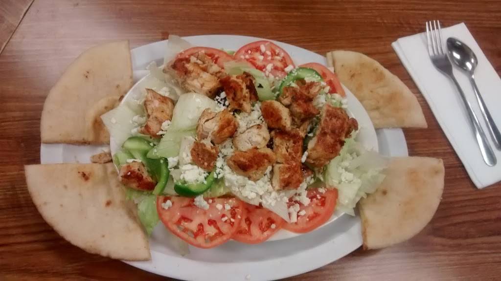 Louies Texas Red Hots | restaurant | 2350 Delaware Ave, Buffalo, NY 14213, USA | 7168776618 OR +1 716-877-6618