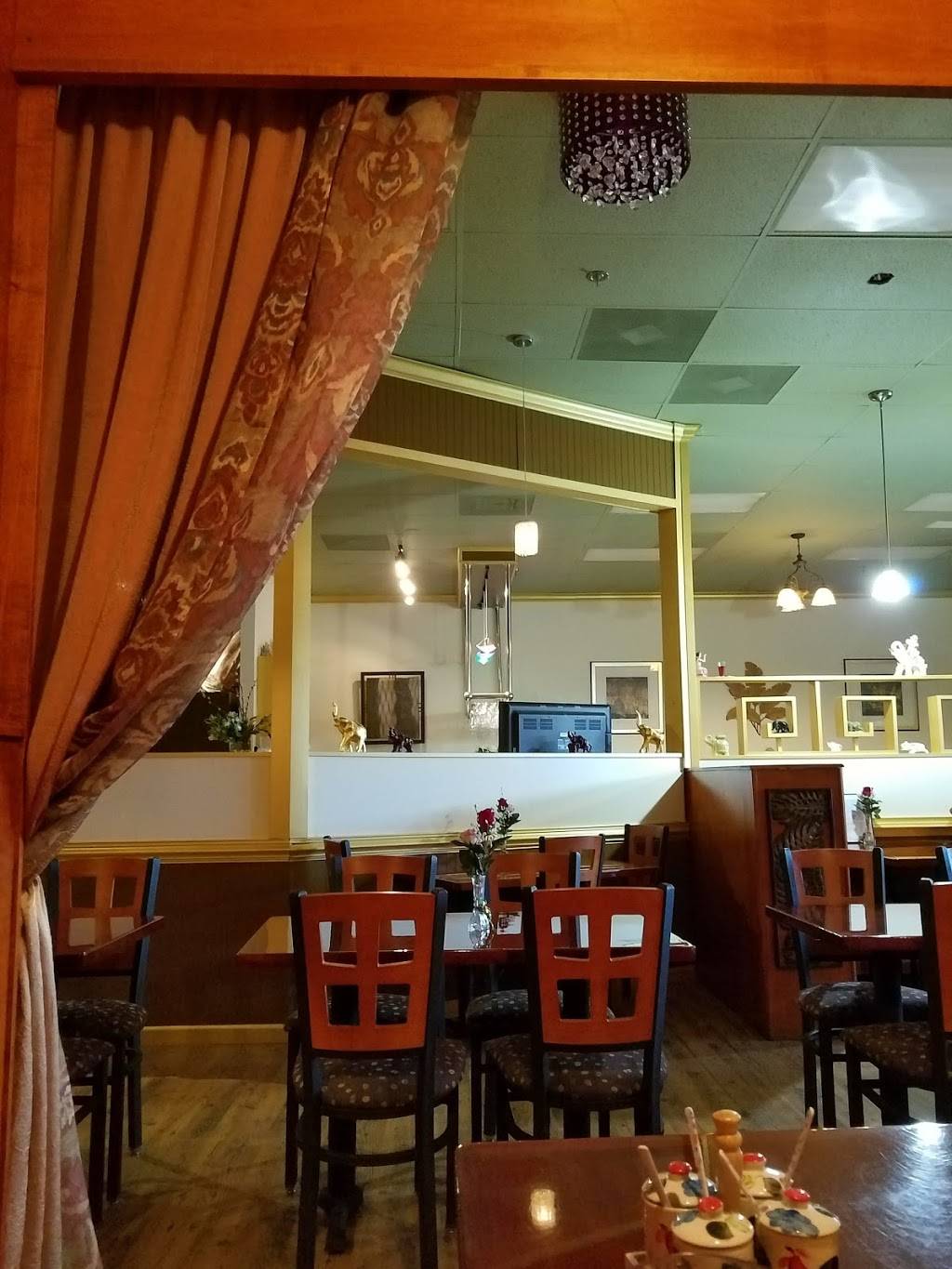 Thai Erawan | restaurant | 3575 Bridge Rd # 27, Suffolk, VA 23435, USA | 7576862888 OR +1 757-686-2888