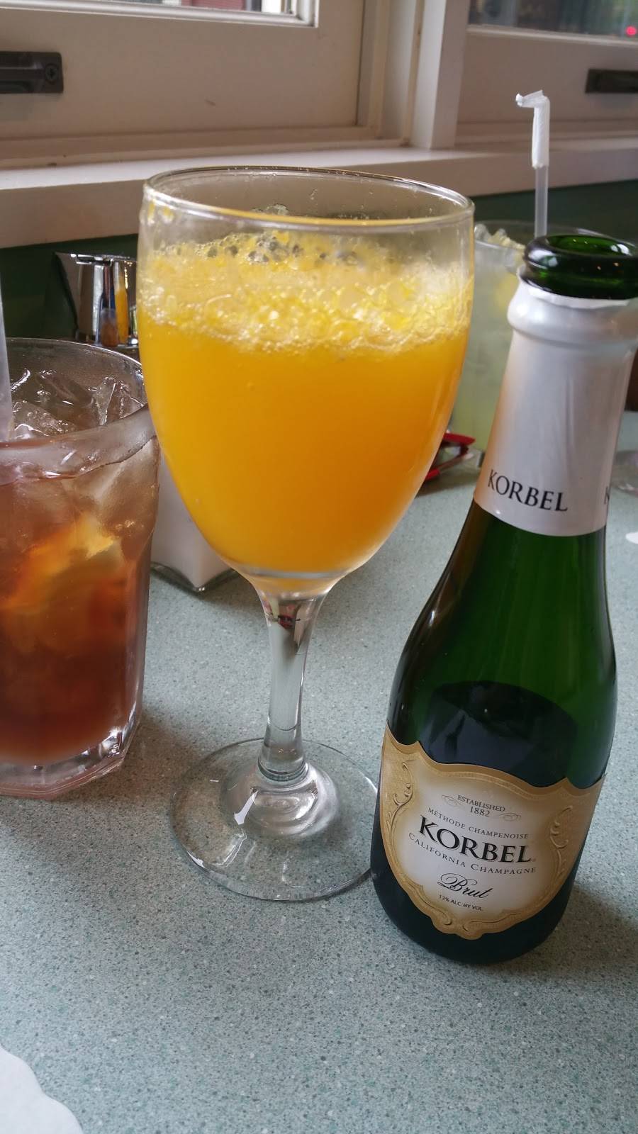 Montecito Coffee Shop | restaurant | 1498 E Valley Rd, Santa Barbara, CA 93108, USA | 8059696250 OR +1 805-969-6250