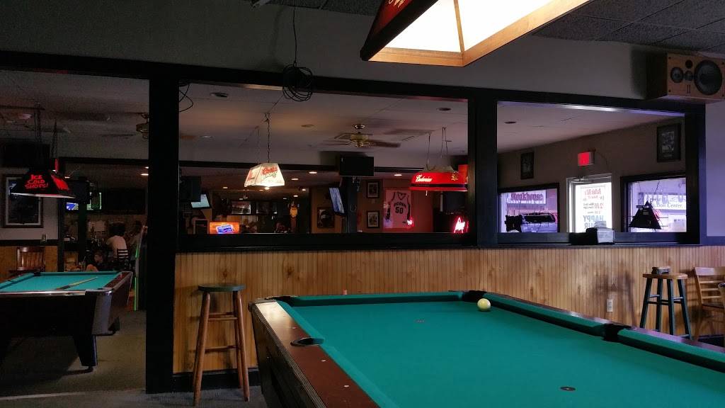 Buffalo Bills | restaurant | 650 Main St, Monroe, CT 06468, USA | 2034459672 OR +1 203-445-9672