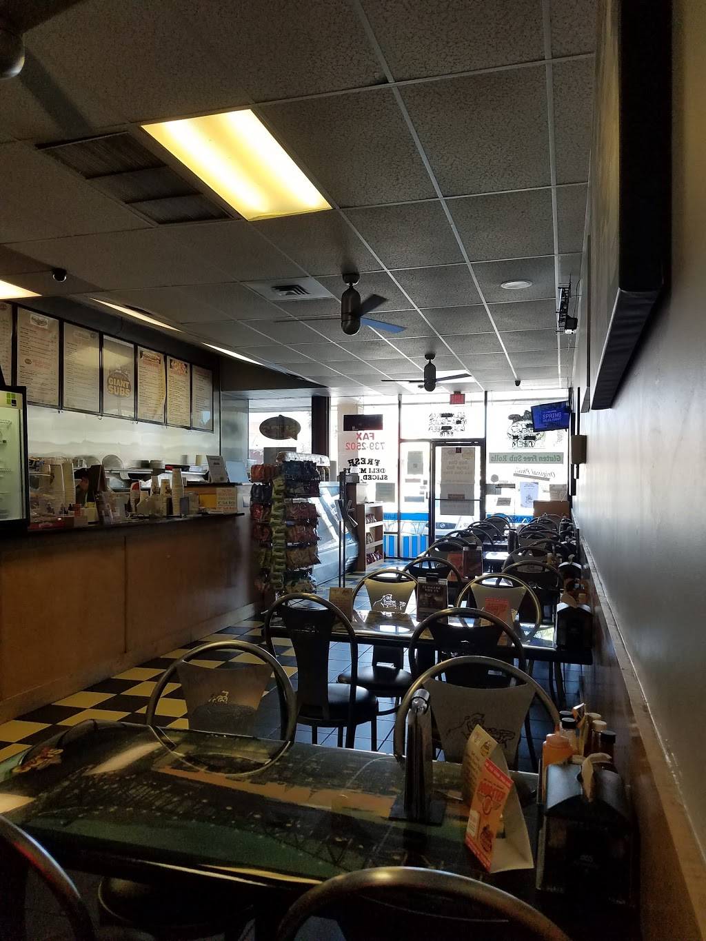 Larrys Giant Subs | meal takeaway | 8616 Baymeadows Rd, Jacksonville, FL 32256, USA | 9047392498 OR +1 904-739-2498