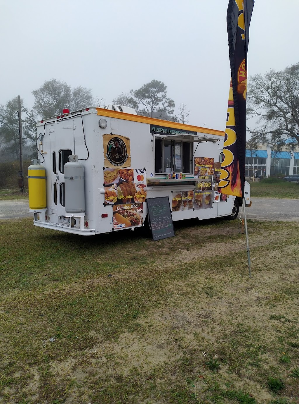 Street Slingers Grill Food Truck | restaurant | 3383 Holden Beach Rd SW, Supply, NC 28462, USA | 9106646842 OR +1 910-664-6842