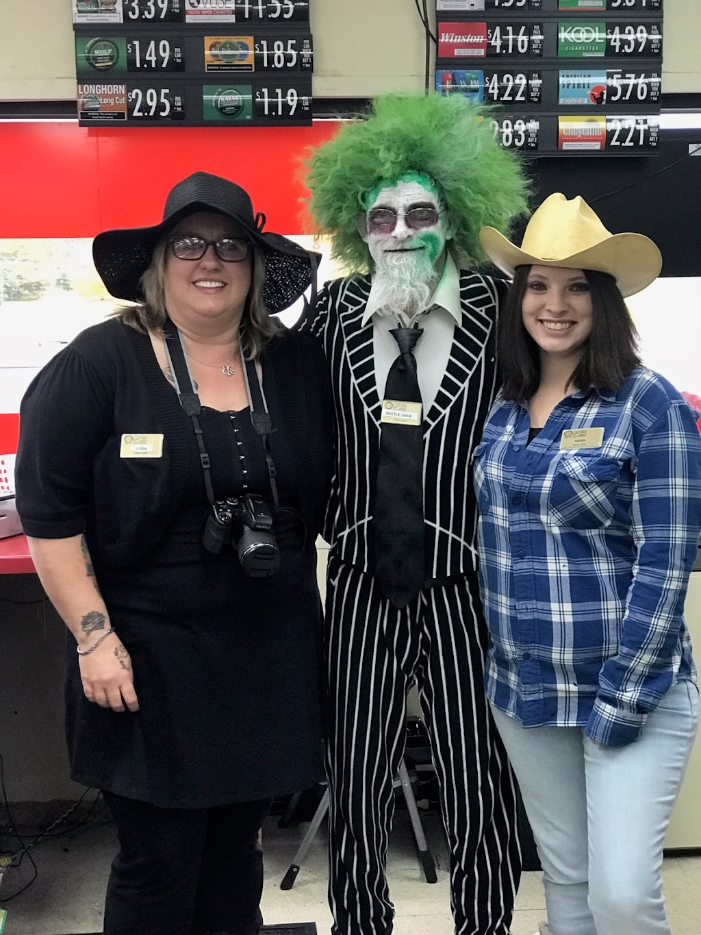 Shell | restaurant | 413 1st St, New London, MO 63459, USA | 5739853300 OR +1 573-985-3300