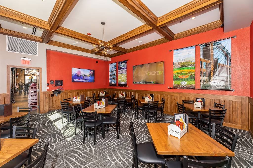 The District Tap | restaurant | 141 S Meridian St, Indianapolis, IN 46225, USA | 3176320202 OR +1 317-632-0202