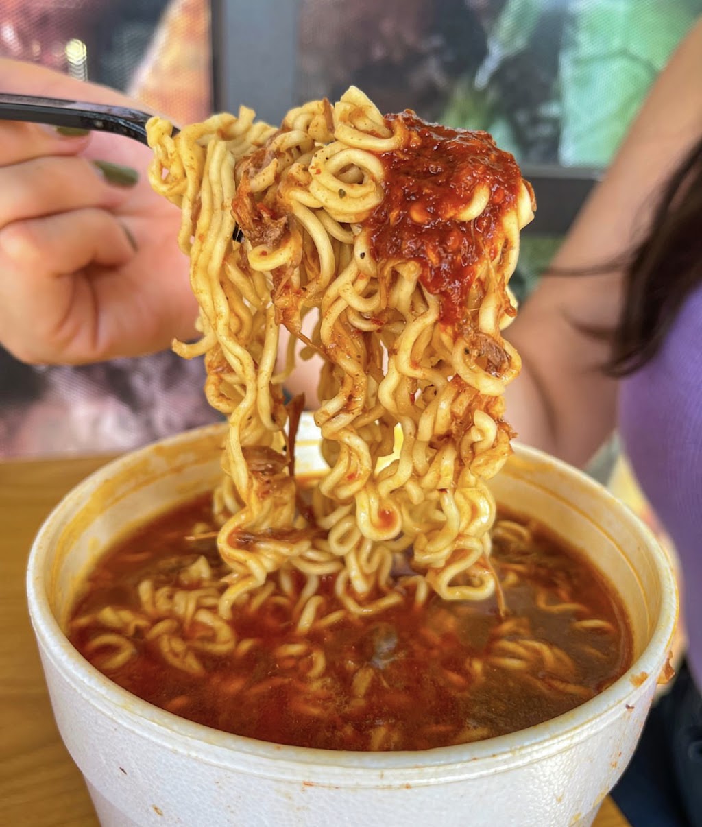 Birria Xolos | restaurant | 1005 E Main St, Mesa, AZ 85203, USA | 4808812383 OR +1 480-881-2383