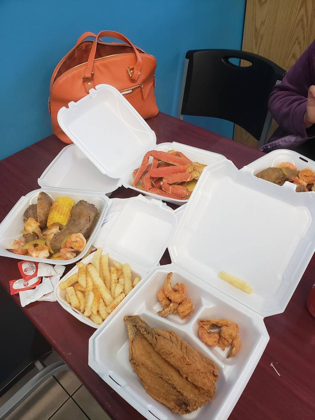 Lousiana Seafood | restaurant | 2298 Cascade Rd SW, Atlanta, GA 30311, USA | 6787058480 OR +1 678-705-8480