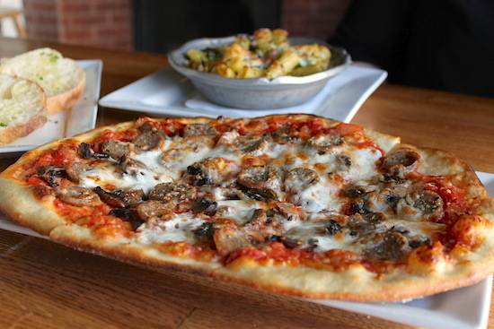 Oven+Vine | restaurant | 14 W Vernon Ave, Phoenix, AZ 85003, USA | 6026877632 OR +1 602-687-7632