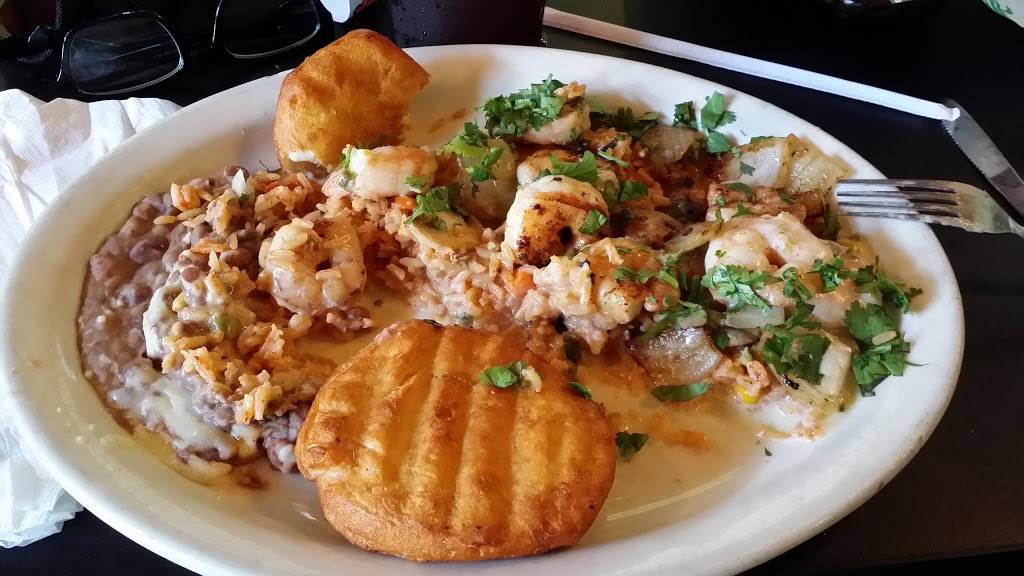 Fiesta Grande Mexican Grill | restaurant | 421 N Baker St, Mt Dora, FL 32757, USA | 3523853540 OR +1 352-385-3540