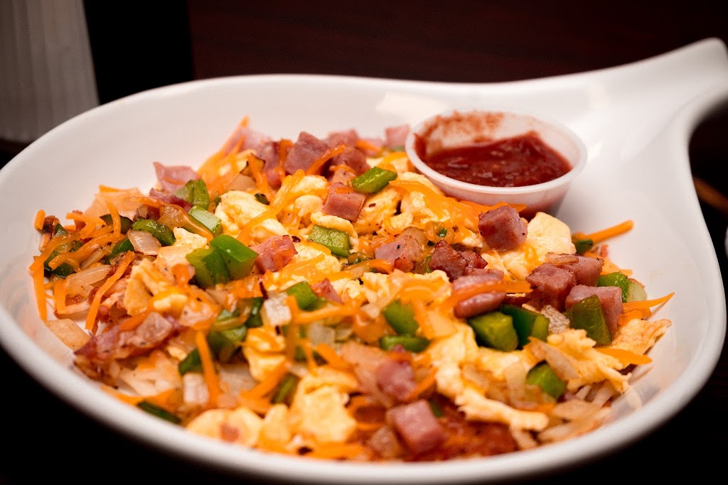 Fireside Bistro | restaurant | NW Entrance, 1700 W 2nd Ave, Indianola, IA 50125, USA | 5153030086 OR +1 515-303-0086