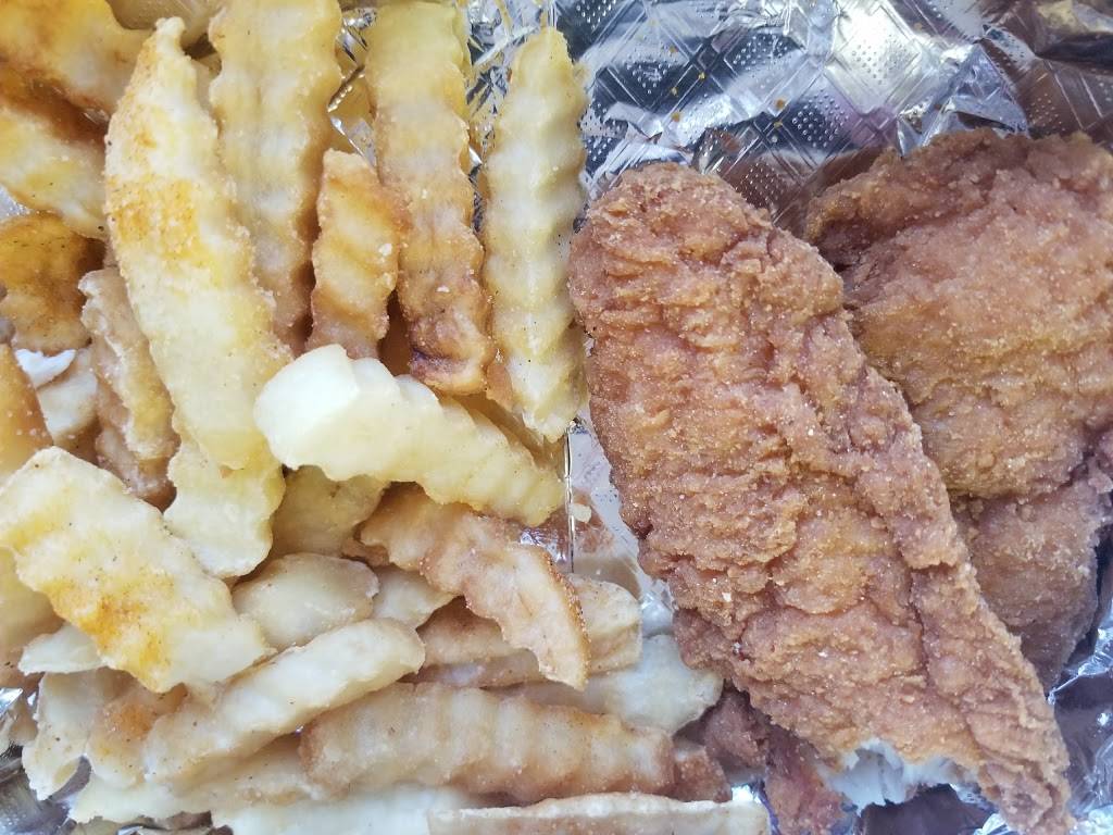 T Town Wings | restaurant | 221 Haynes St, Talladega, AL 35160, USA | 2563621313 OR +1 256-362-1313