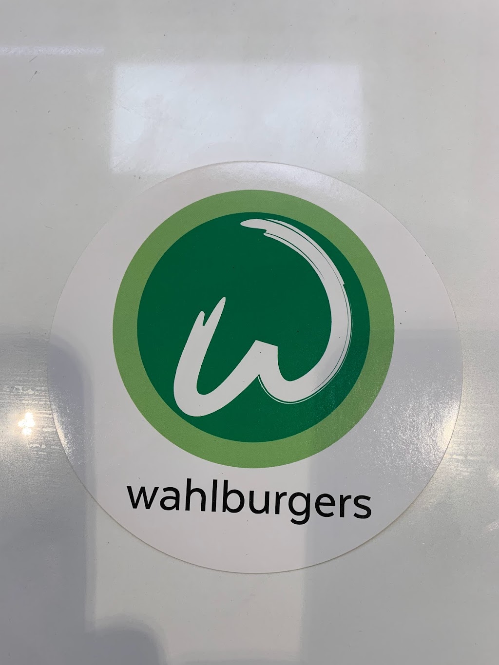 Wahlburgers | restaurant | 2105 Ontario St, Cleveland, OH 44115, USA | 2164170251 OR +1 216-417-0251