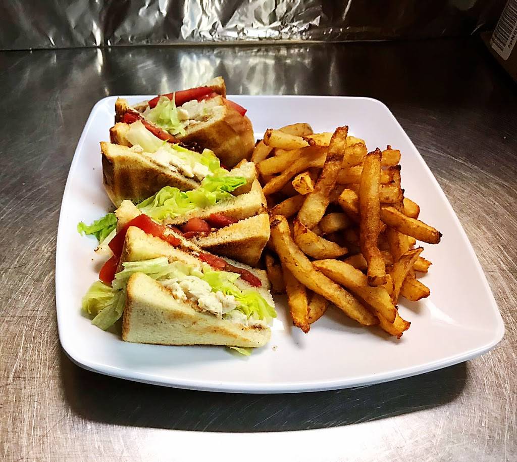 Restaurant 99 café | restaurant | 244 Rue Principale E, Farnham, QC J2N 1L6, Canada | 4503373331 OR +1 450-337-3331