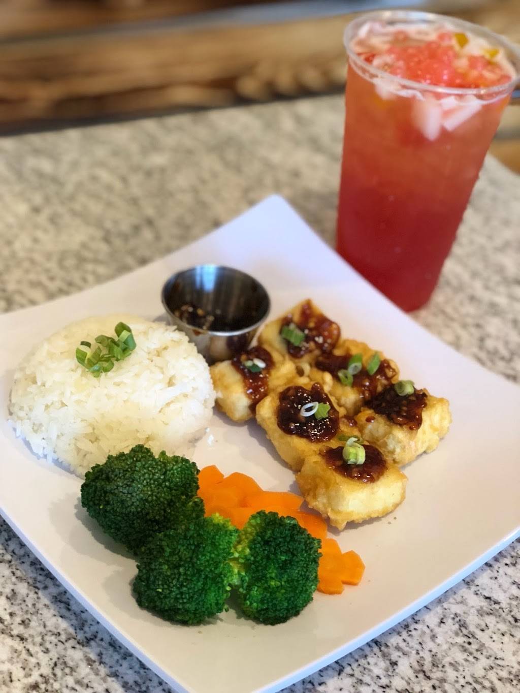 Tower Tea | restaurant | 1020 E McKinley Ave, Fresno, CA 93728, USA | 5592698668 OR +1 559-269-8668