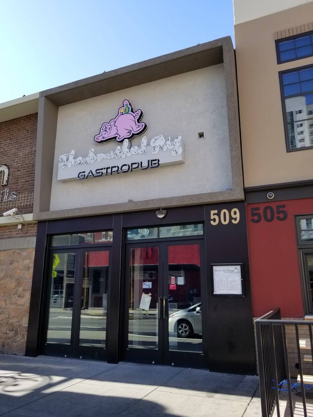 The Smashed Pig | restaurant | 509 Fremont St, Las Vegas, NV 89101, USA | 7024447816 OR +1 702-444-7816