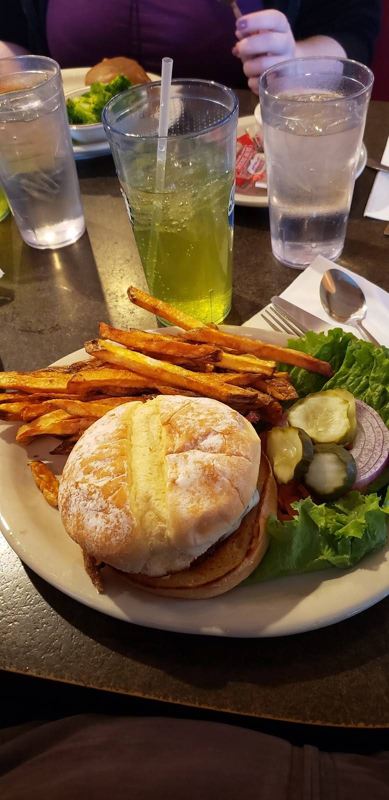 Moores Family Restaurant | restaurant | 2490 S 1900 W, Ogden, UT 84401, USA | 8017310636 OR +1 801-731-0636