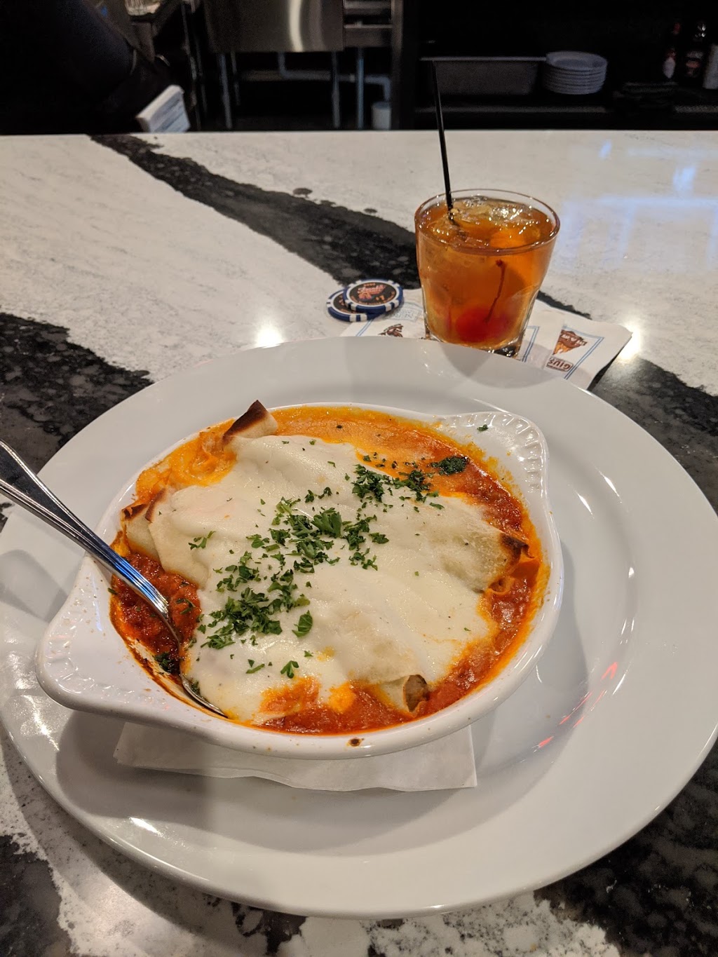 Frankie Bones-Bluffton | restaurant | 26 Discovery Dr, Bluffton, SC 29910, USA | 8437573423 OR +1 843-757-3423