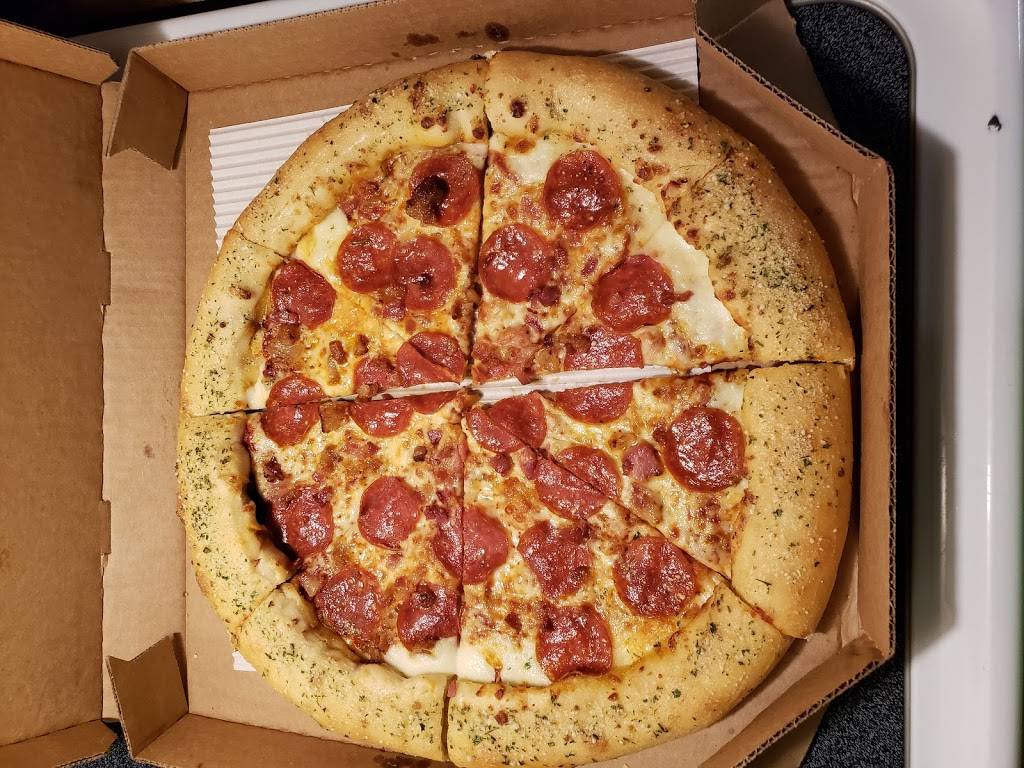 Pizza Hut | meal takeaway | 9643 1st View St, Norfolk, VA 23503, USA | 7575319999 OR +1 757-531-9999