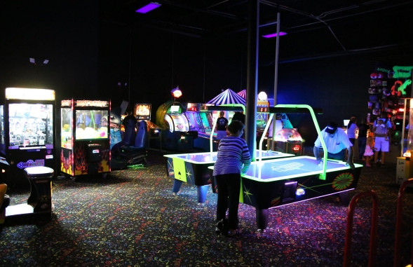Xscape Family Entertainment Center | restaurant | 1819 S Main St, Weatherford, TX 76086, USA | 8175996520 OR +1 817-599-6520