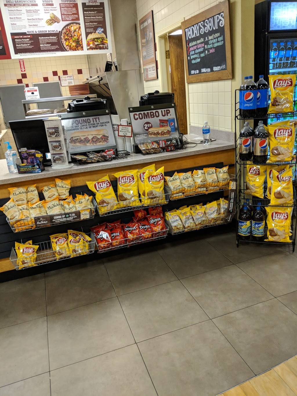 DAngelo Grilled Sandwiches | restaurant | 689 Main St, Falmouth, MA 02540, USA | 5085488980 OR +1 508-548-8980