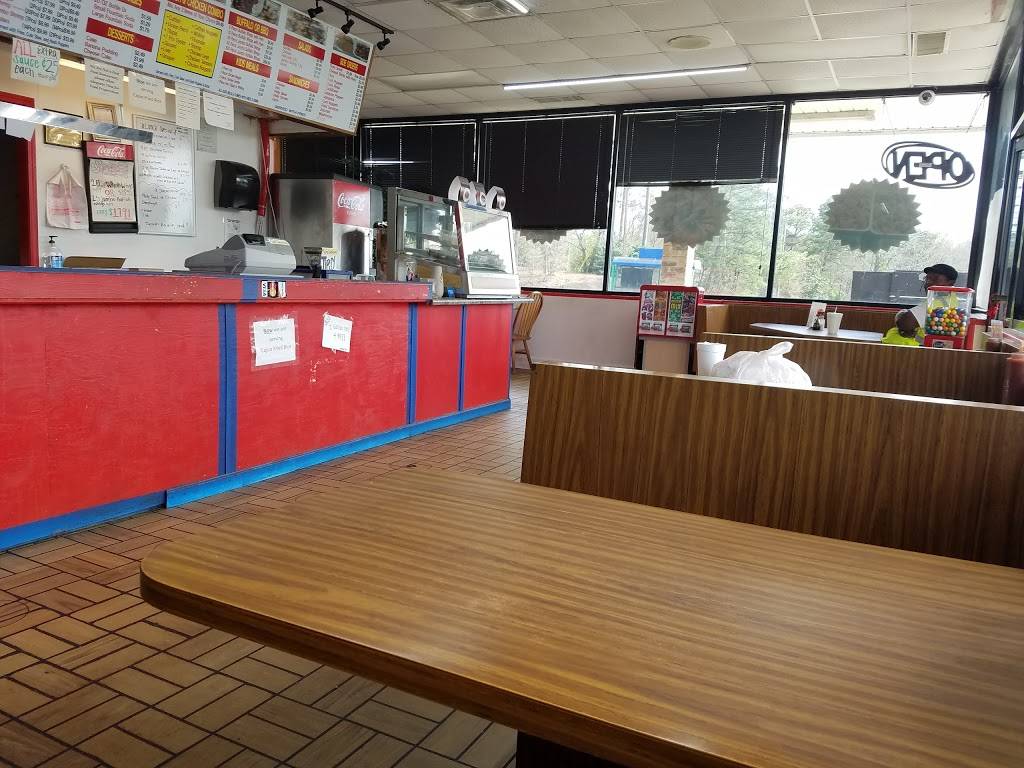 Sharks Fish & Chicken Chicago | restaurant | 2909 Jeffersonville Rd, Macon, GA 31217, USA | 4782546525 OR +1 478-254-6525