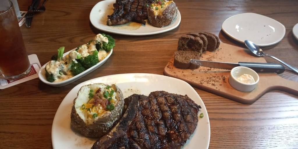 Outback Steakhouse | restaurant | 5228 N Service Rd, St Peters, MO 63376, USA | 6369409409 OR +1 636-940-9409