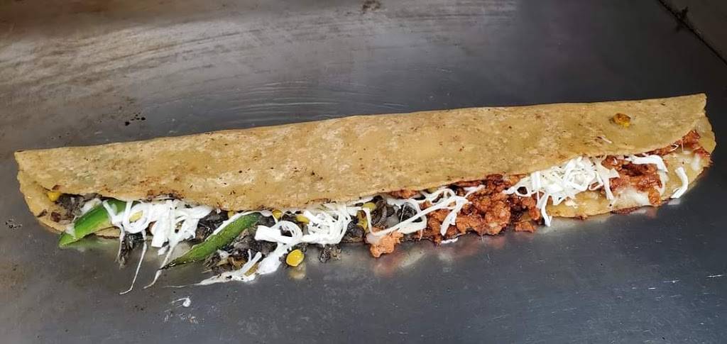 Machetes #1 | restaurant | 1400 S Neltnor Blvd #100, West Chicago, IL 60185, USA | 3313850627 OR +1 331-385-0627