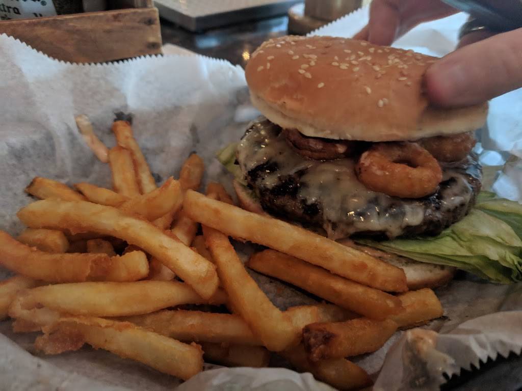 J.P. Ryans Tavern | restaurant | 246 Brockton Ave, Abington, MA 02351, USA | 7818782720 OR +1 781-878-2720