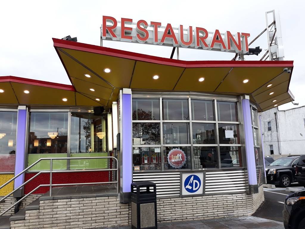 Lindenwood Diner | restaurant | 2870 Linden Blvd, Brooklyn, NY 11208, USA | 7182356343 OR +1 718-235-6343