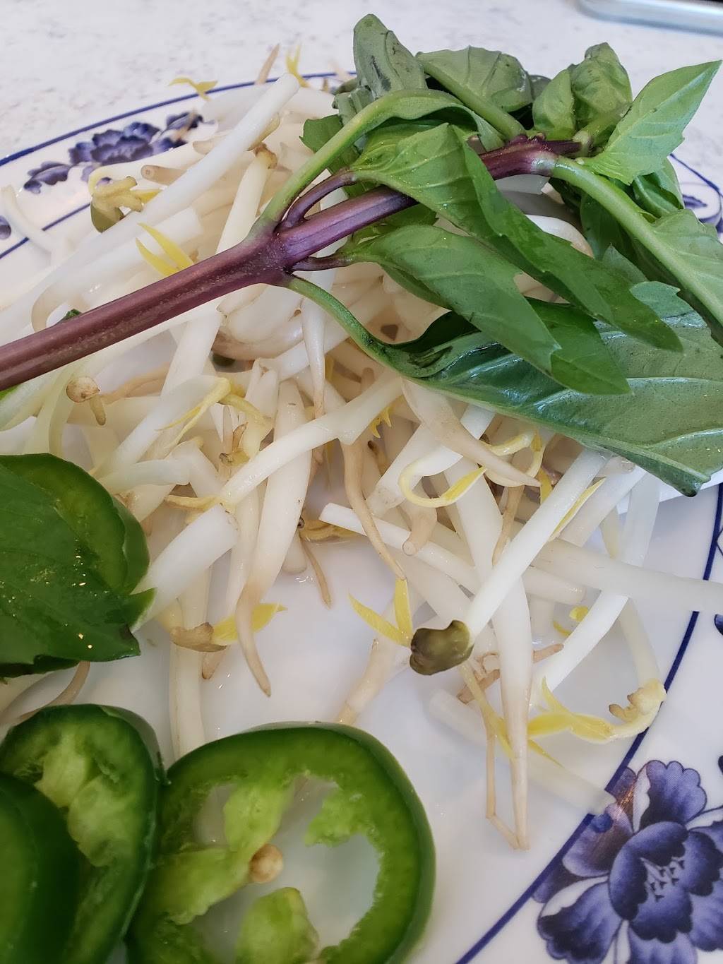 Pho Legacy | restaurant | 3109 N Belt Line Rd # 142, Irving, TX 75062, USA | 9728719555 OR +1 972-871-9555