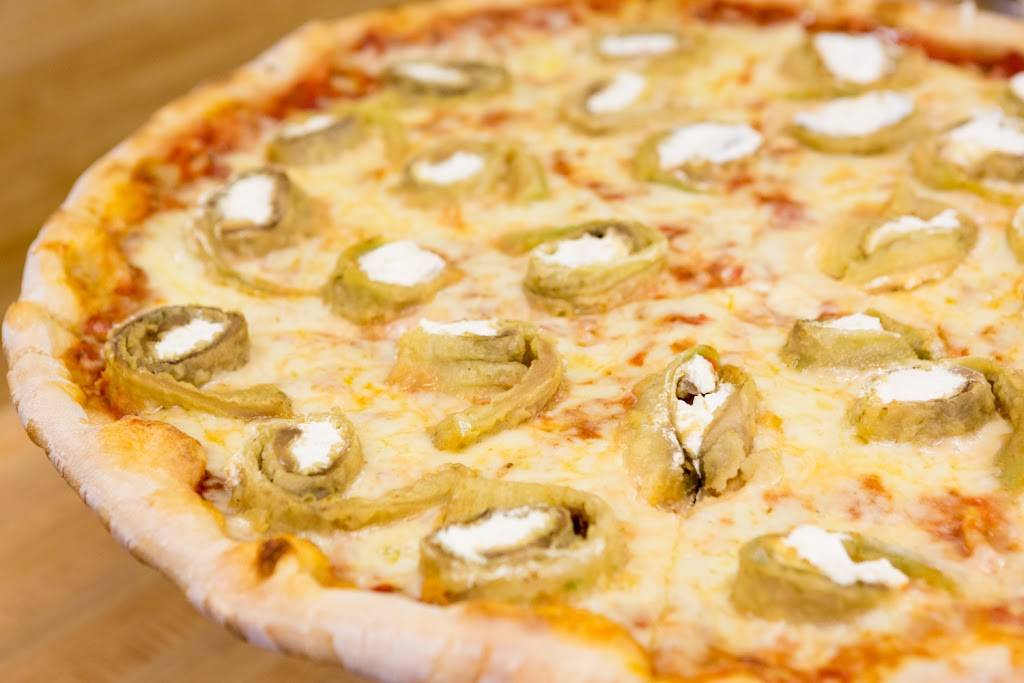 Roberts Pizzeria | restaurant | 63 New St, Newark, NJ 07102, USA | 9736420082 OR +1 973-642-0082