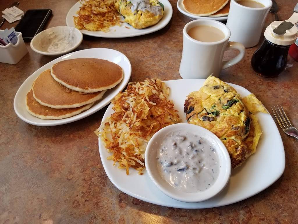 Pancake Cafe Watertown | restaurant | 1727 S Church St, Watertown, WI 53094, USA | 9203904989 OR +1 920-390-4989